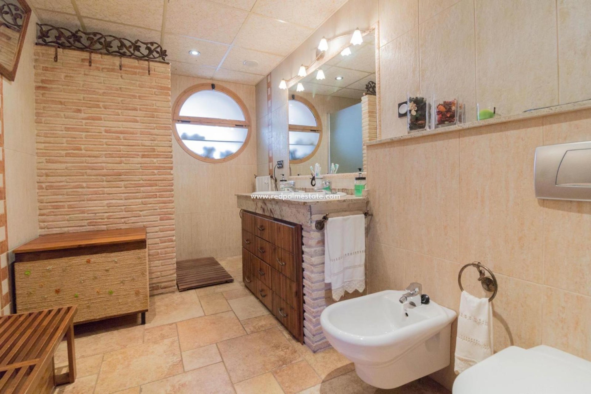 Återförsäljning - Villa -
Redován - Comunidad Valenciana