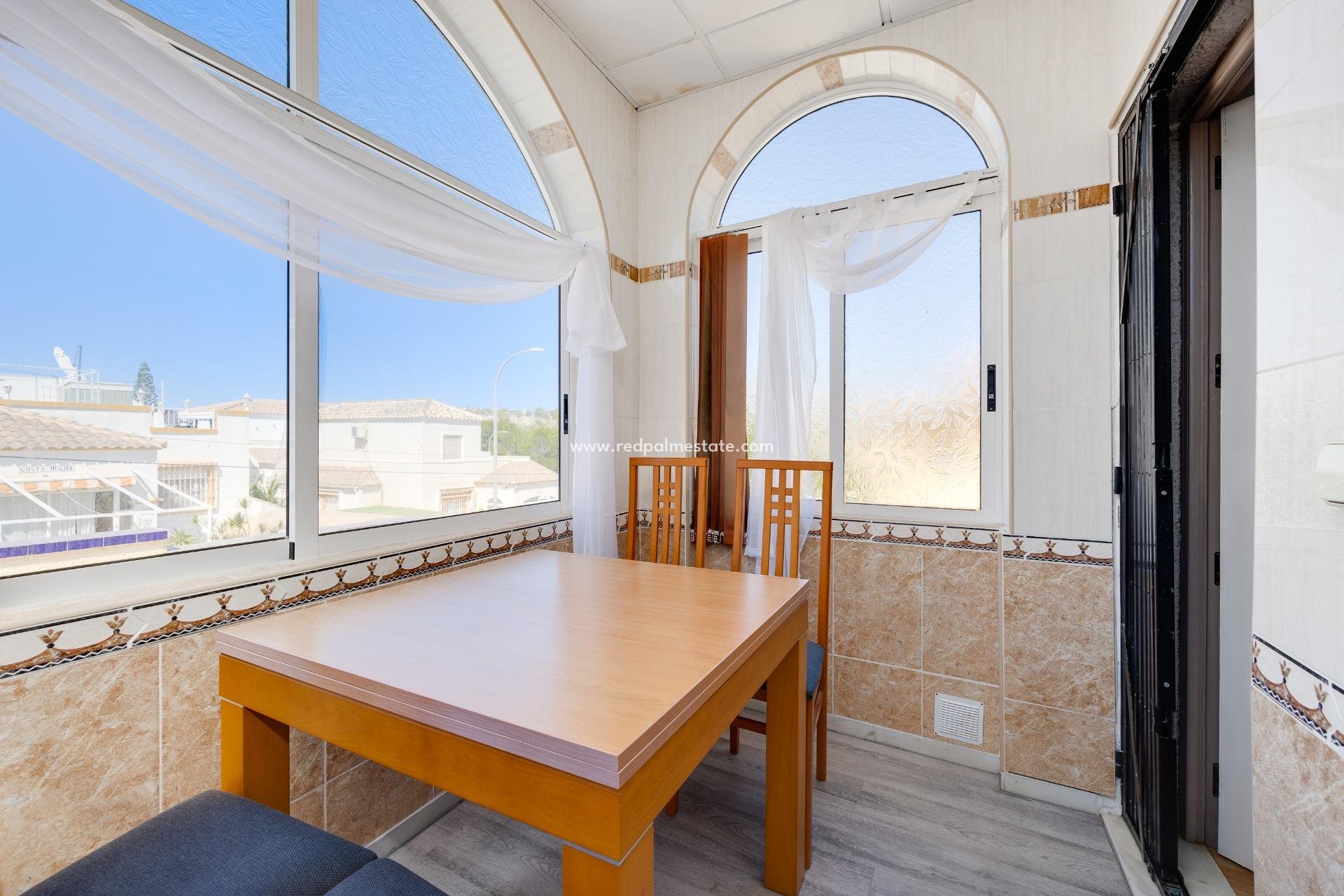 Återförsäljning - Villa -
San Fulgencio - La Marina