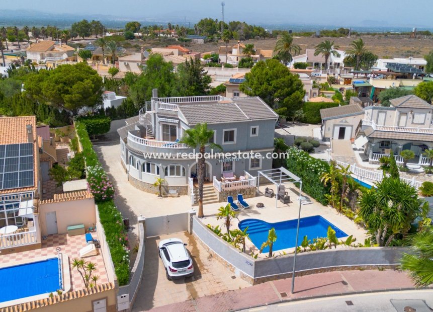 Återförsäljning - Villa -
San Fulgencio - Urb. La Marina