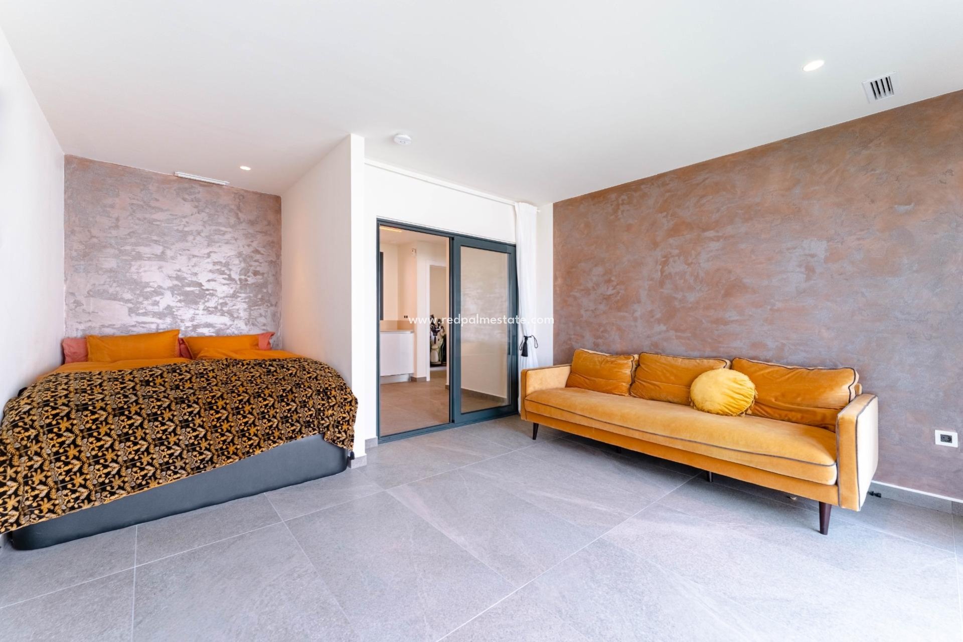 Återförsäljning - Villa -
San Miguel de Salinas - Bellavista