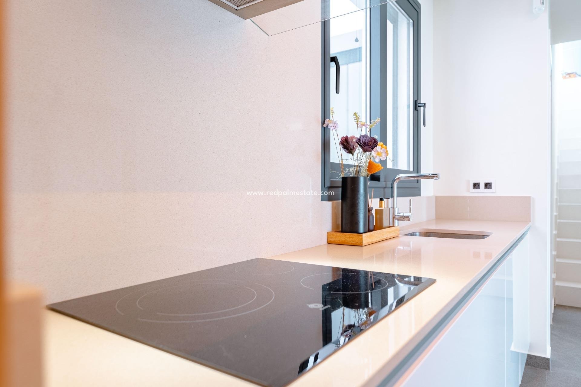 Återförsäljning - Villa -
San Miguel de Salinas - Bellavista