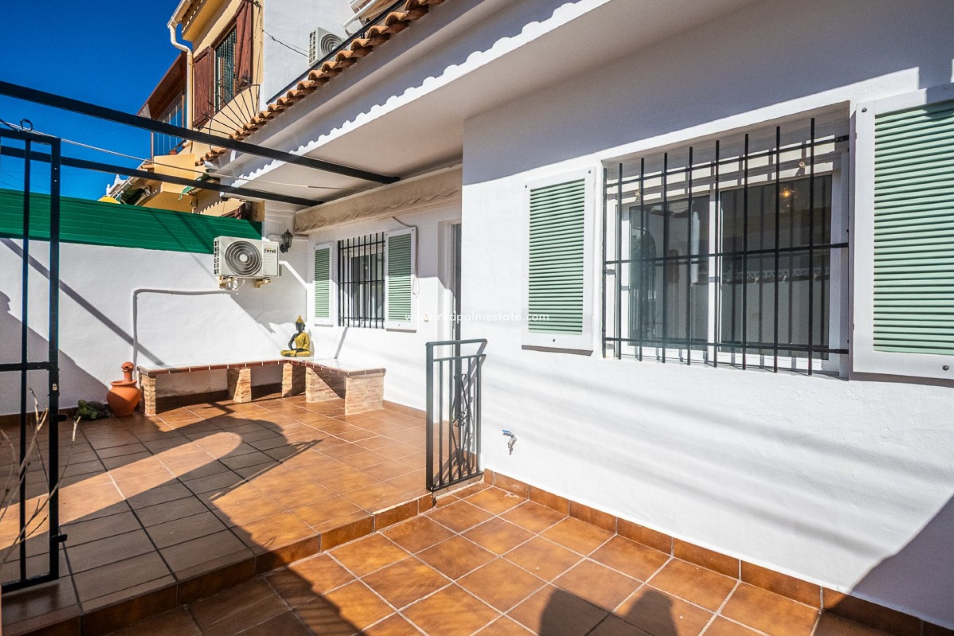 Återförsäljning - Villa -
San Miguel de Salinas - Inland