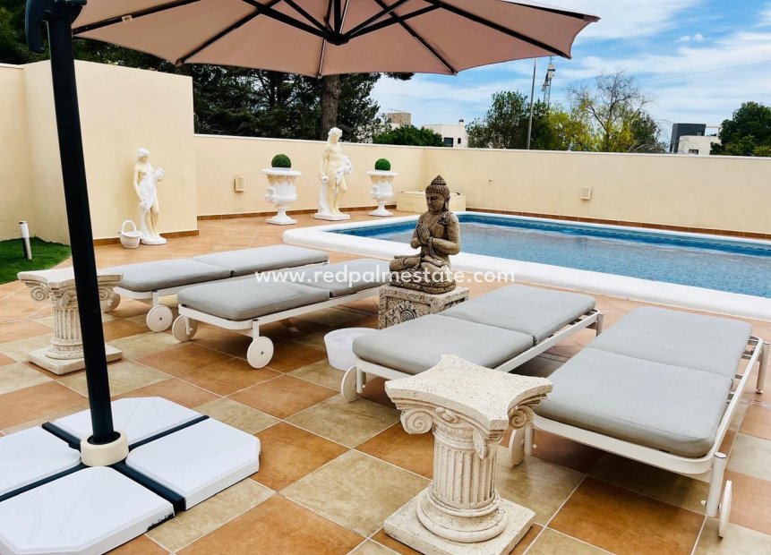 Återförsäljning - Villa -
San Miguel de Salinas - Inland