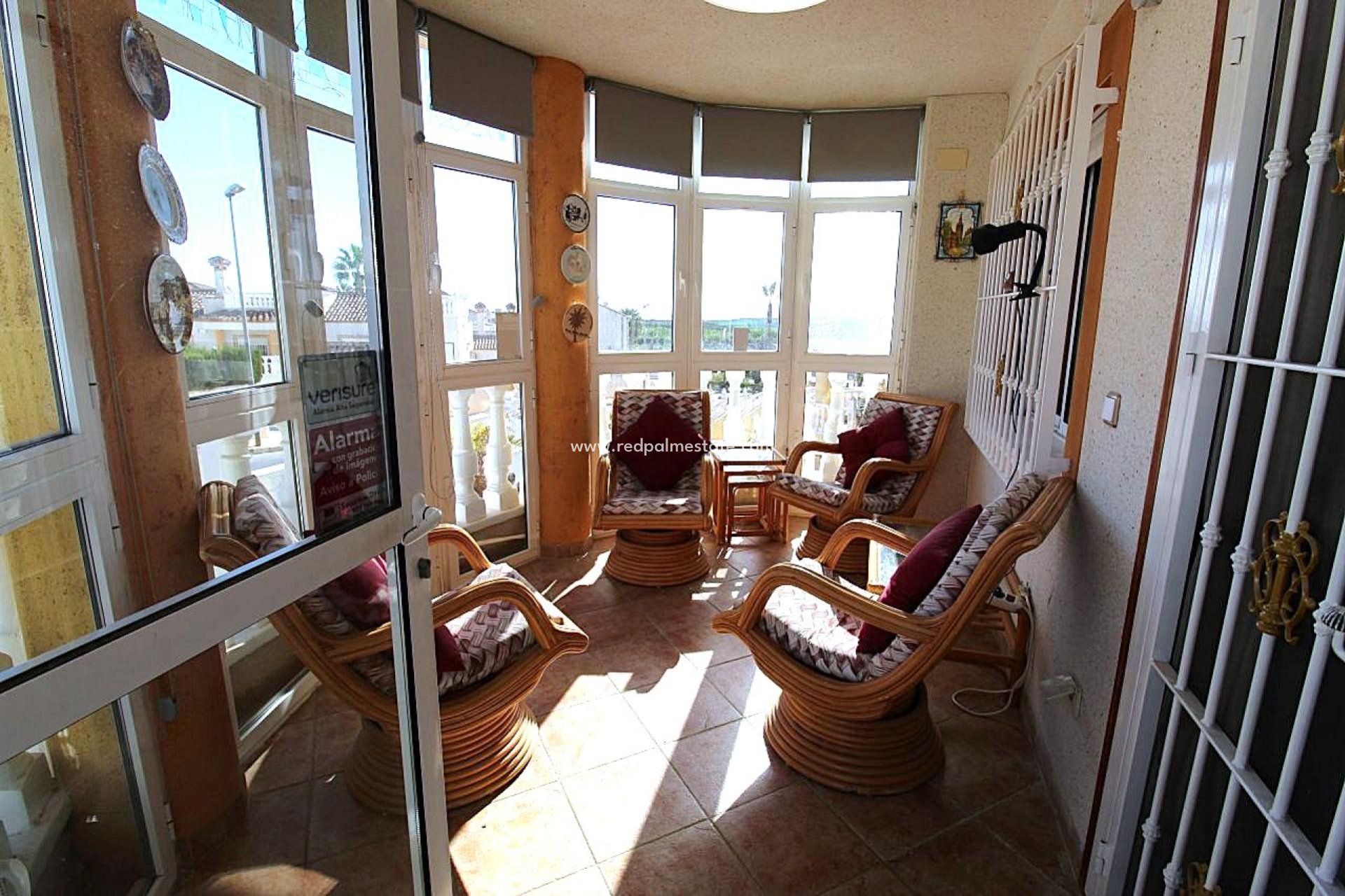 Återförsäljning - Villa -
San Miguel de Salinas - Inland