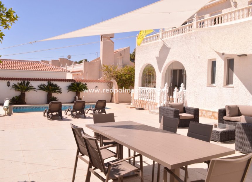 Återförsäljning - Villa -
San Miguel de Salinas - Inland