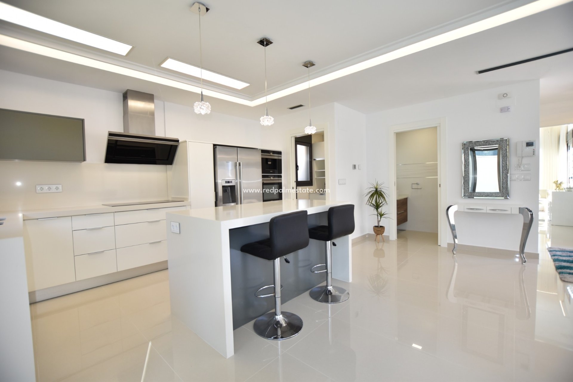 Återförsäljning - Villa -
San Miguel de Salinas - Inland