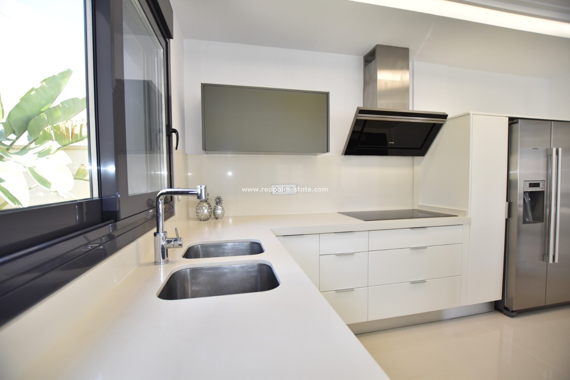 Återförsäljning - Villa -
San Miguel de Salinas - Inland