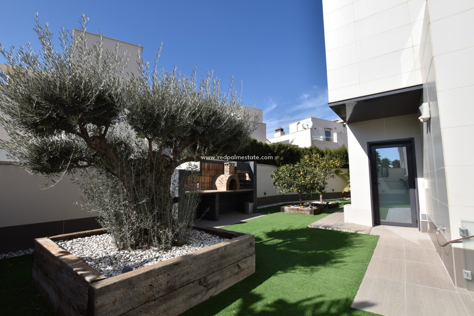 Återförsäljning - Villa -
San Miguel de Salinas - Inland