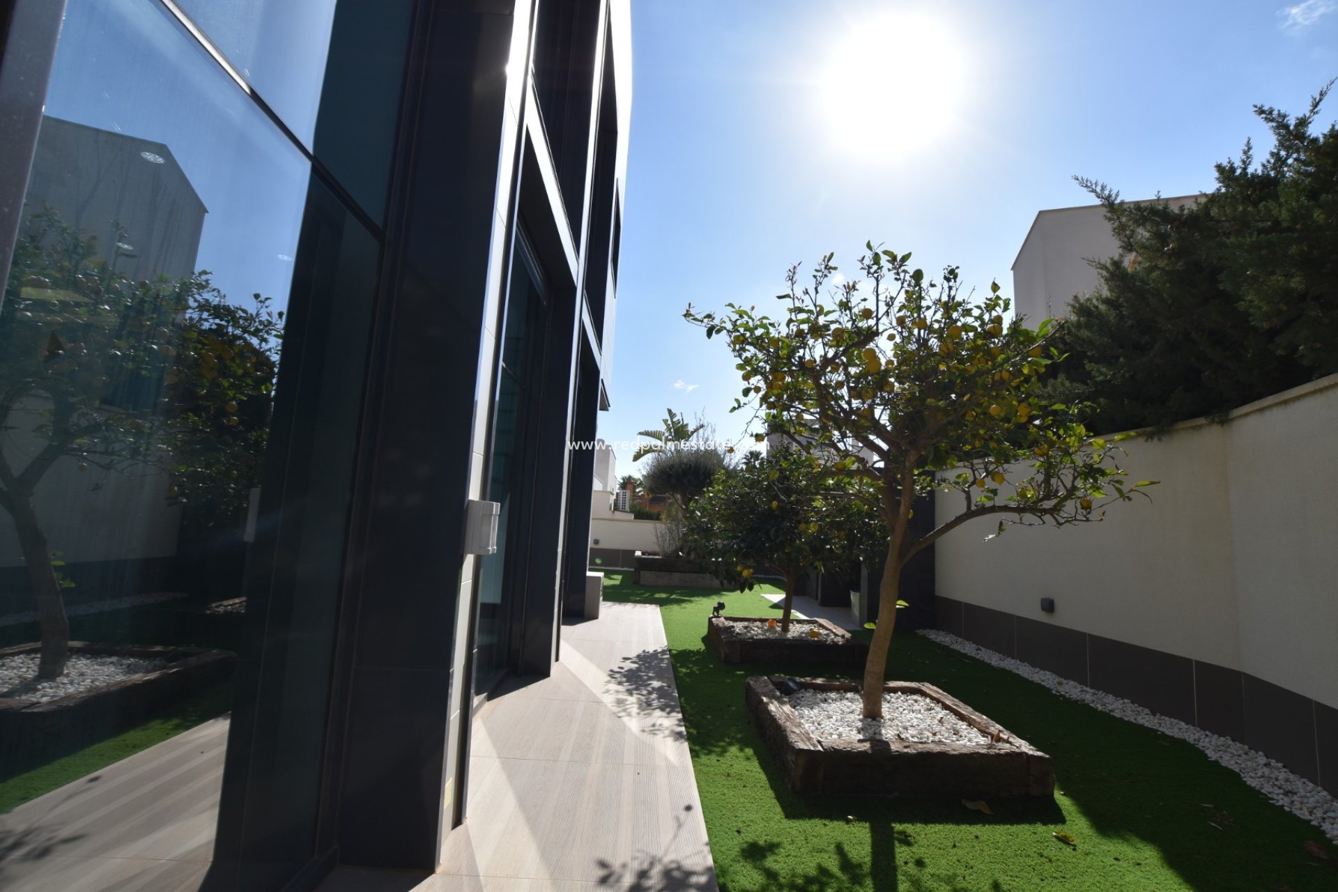 Återförsäljning - Villa -
San Miguel de Salinas - Inland