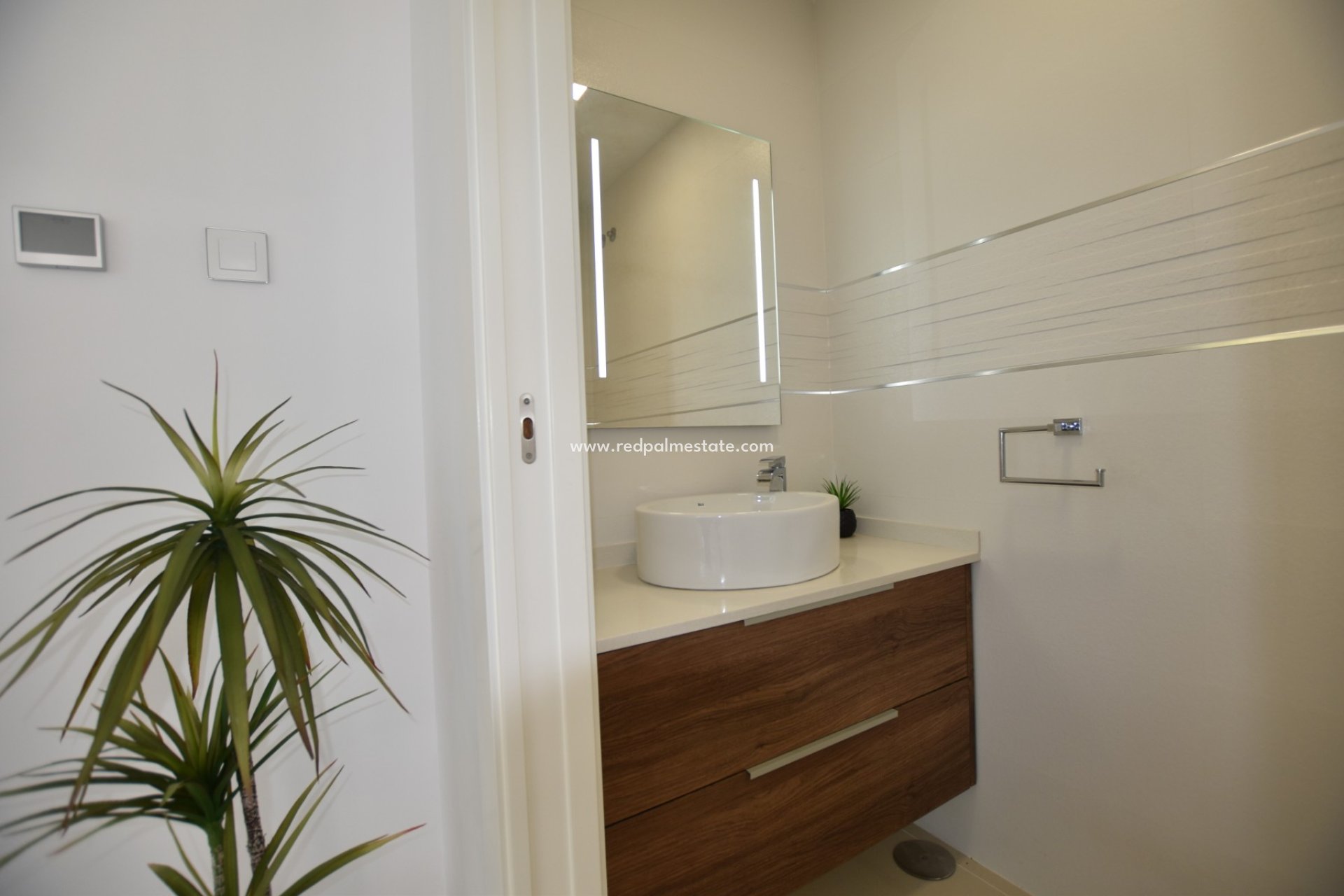 Återförsäljning - Villa -
San Miguel de Salinas - Inland