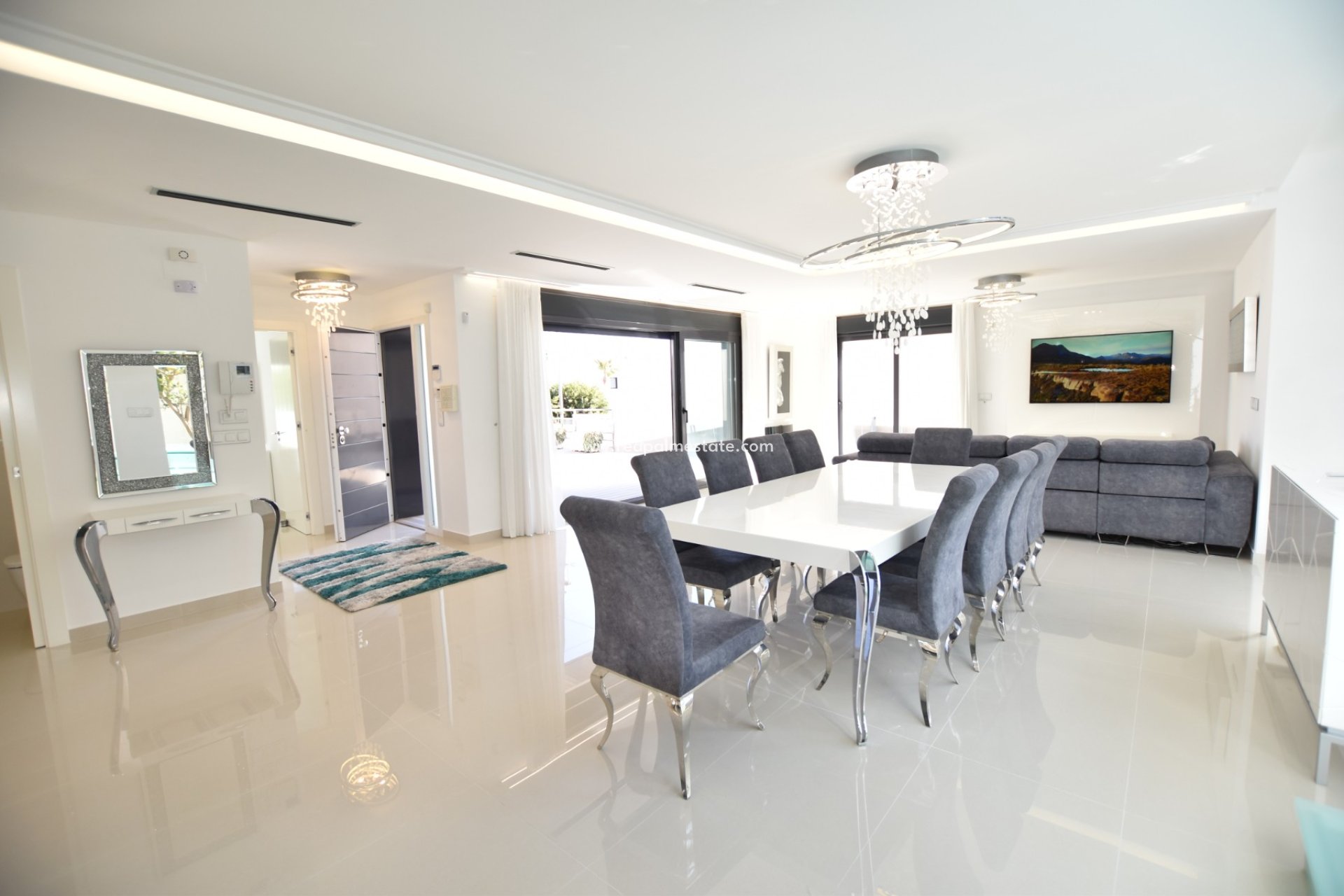 Återförsäljning - Villa -
San Miguel de Salinas - Inland