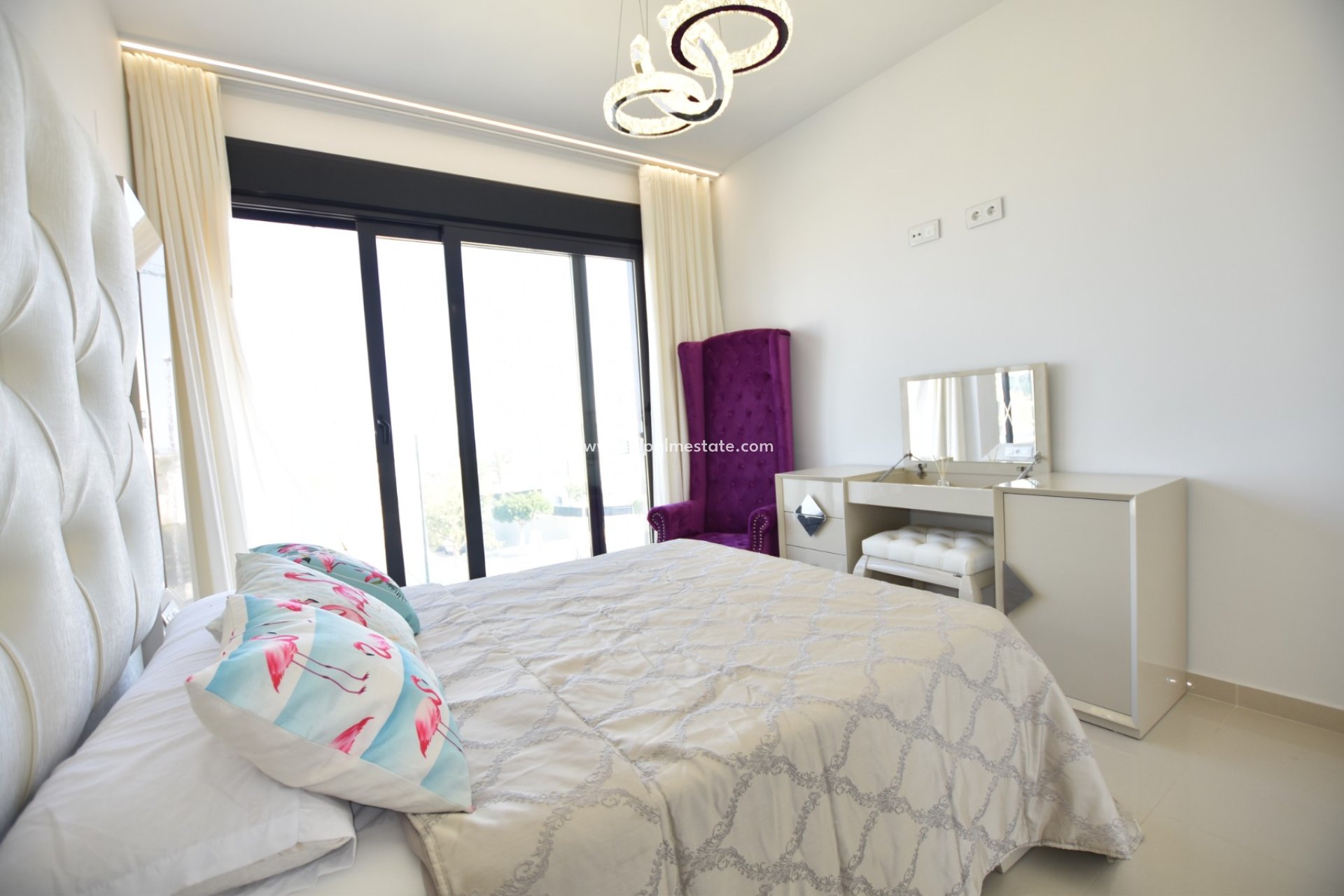 Återförsäljning - Villa -
San Miguel de Salinas - Inland