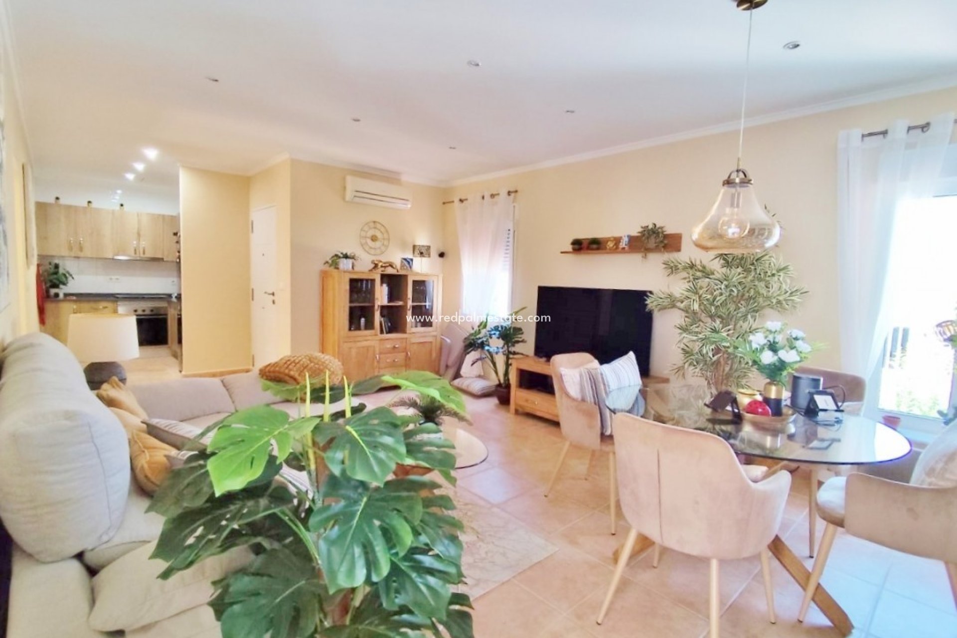 Återförsäljning - Villa -
San Miguel de Salinas - Inland