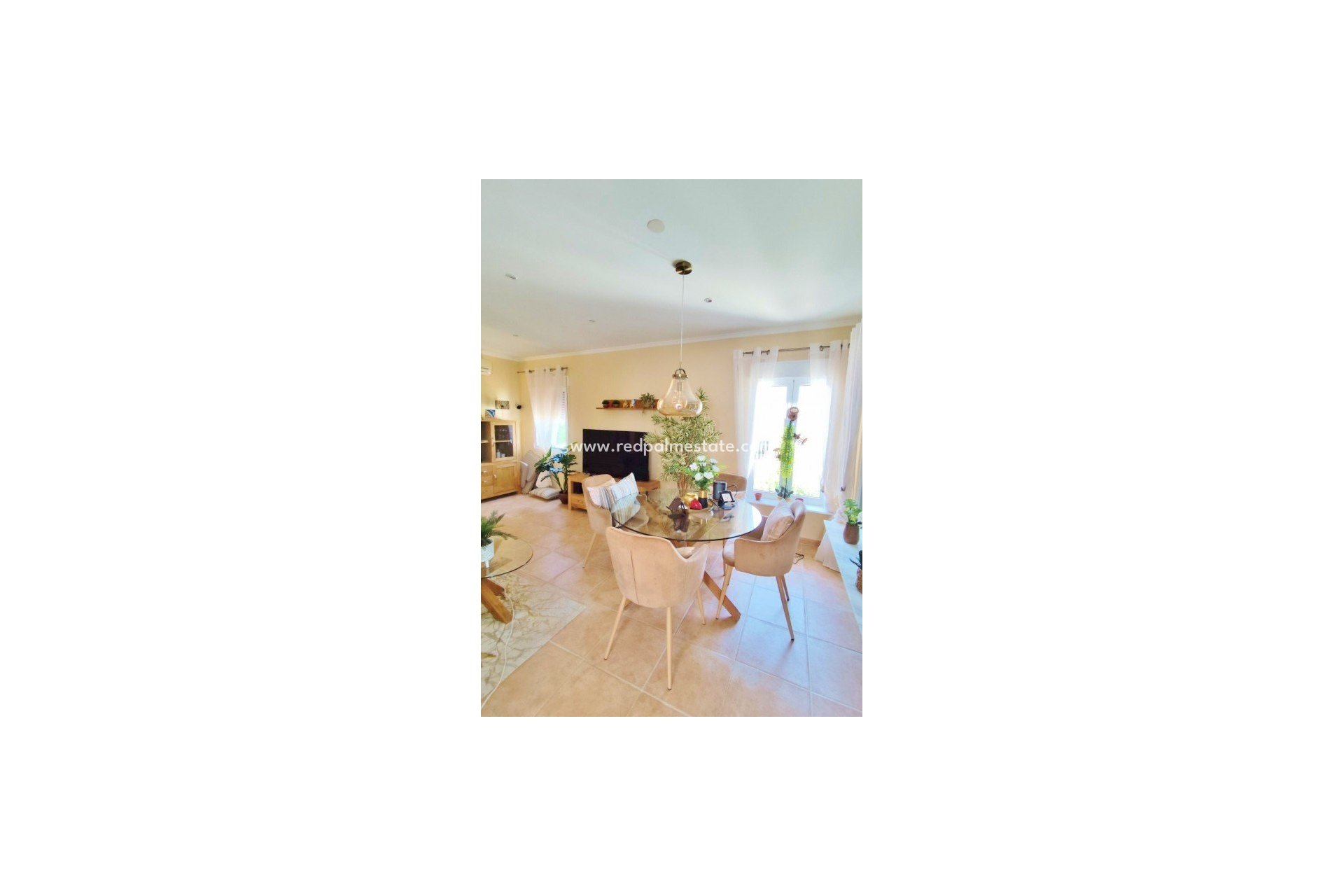 Återförsäljning - Villa -
San Miguel de Salinas - Inland