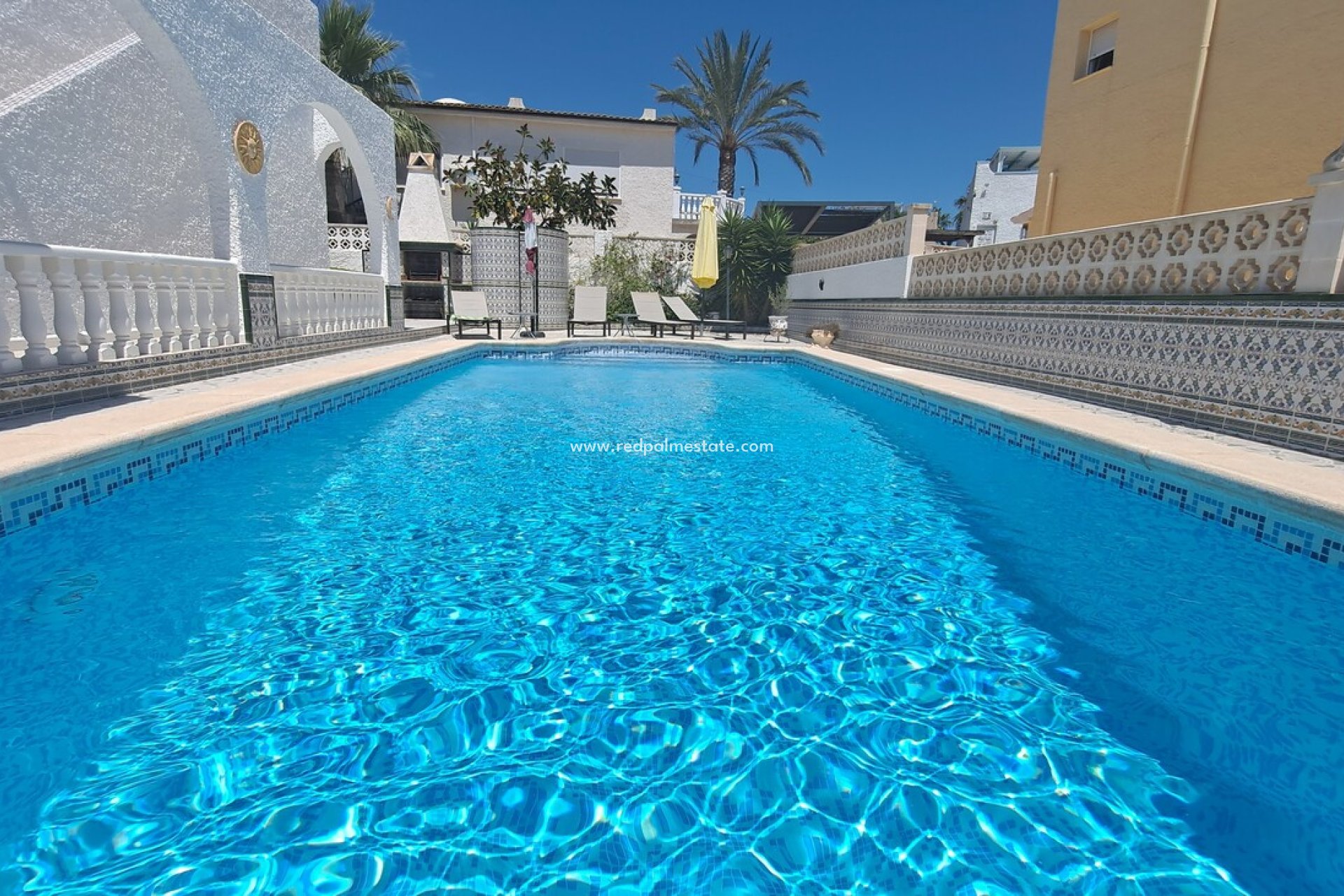 Återförsäljning - Villa -
San Miguel de Salinas - Inland