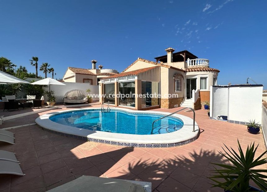 Återförsäljning - Villa -
San Miguel de Salinas - Inland