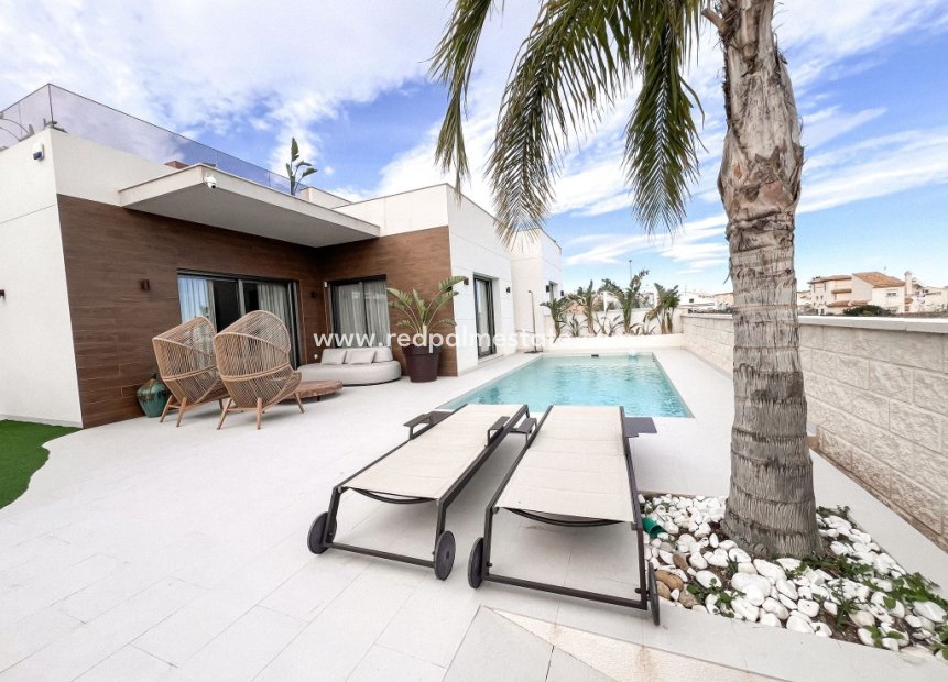 Återförsäljning - Villa -
San Miguel de Salinas - San Miguel Salinas