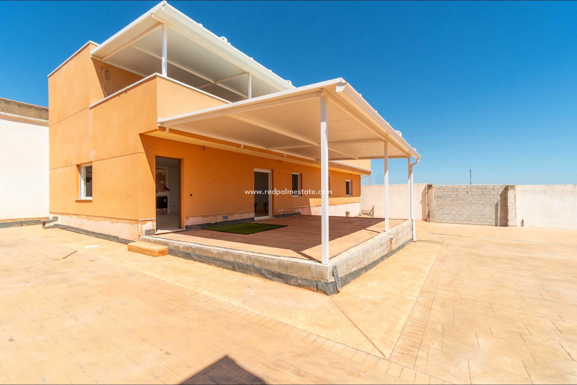 Återförsäljning - Villa -
San Miguel de Salinas - Torremendo