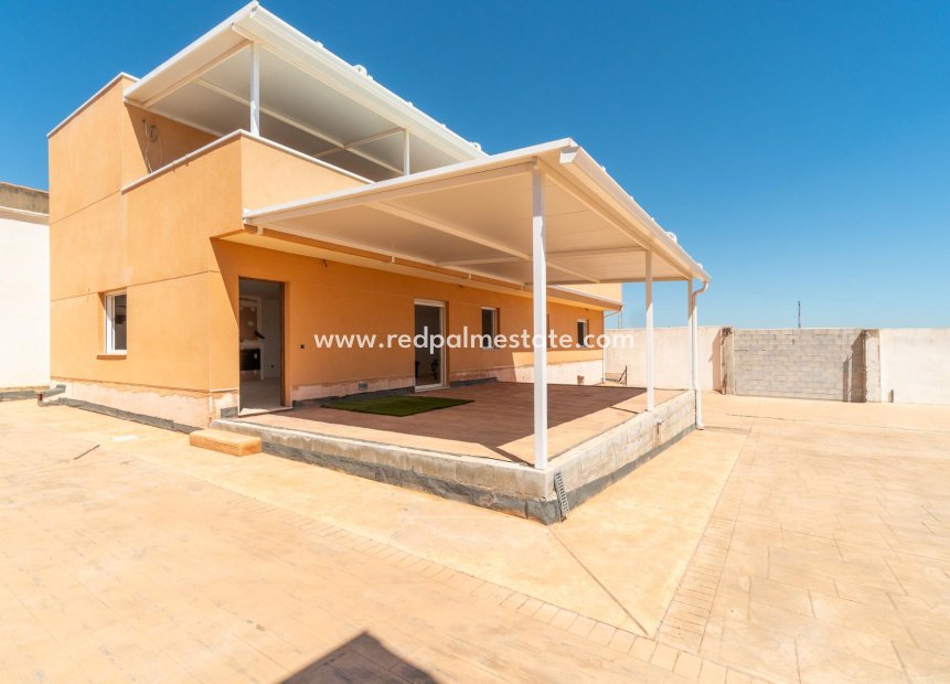 Återförsäljning - Villa -
San Miguel de Salinas - Torremendo