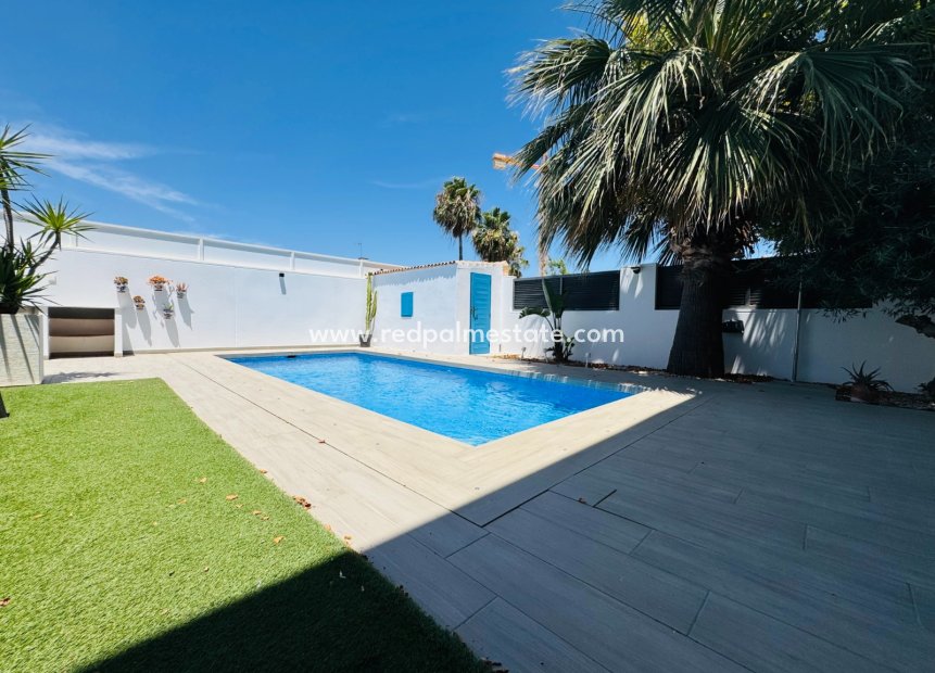 Återförsäljning - Villa -
San Pedro del Pinatar - San Pedro de Pinatar
