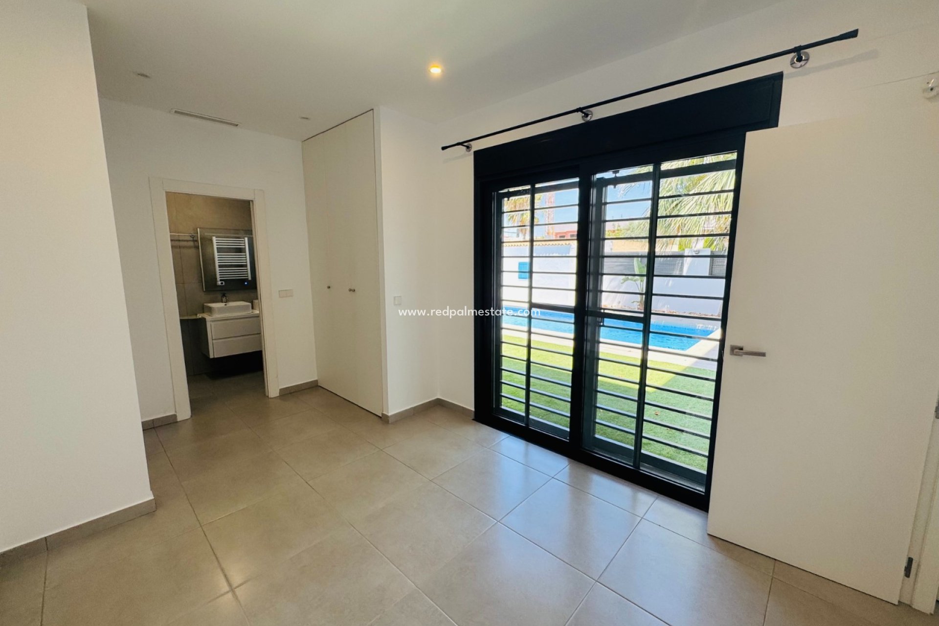 Återförsäljning - Villa -
San Pedro del Pinatar - San Pedro de Pinatar