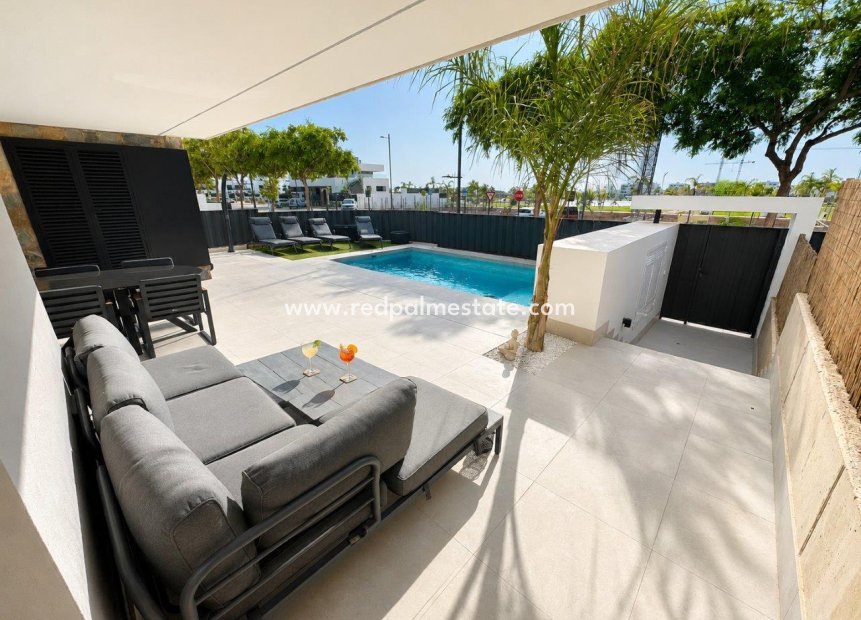 Återförsäljning - Villa -
Santa Rosalia Resort - Inland