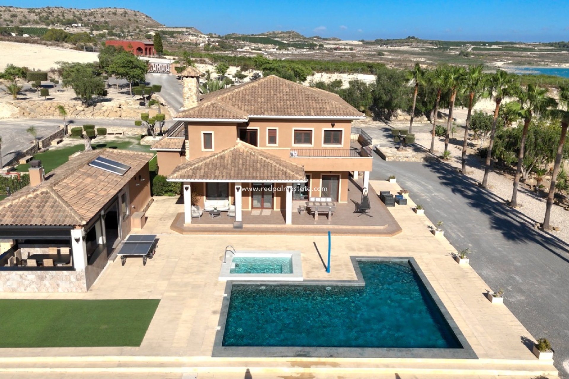 Återförsäljning - Villa -
Torremendo