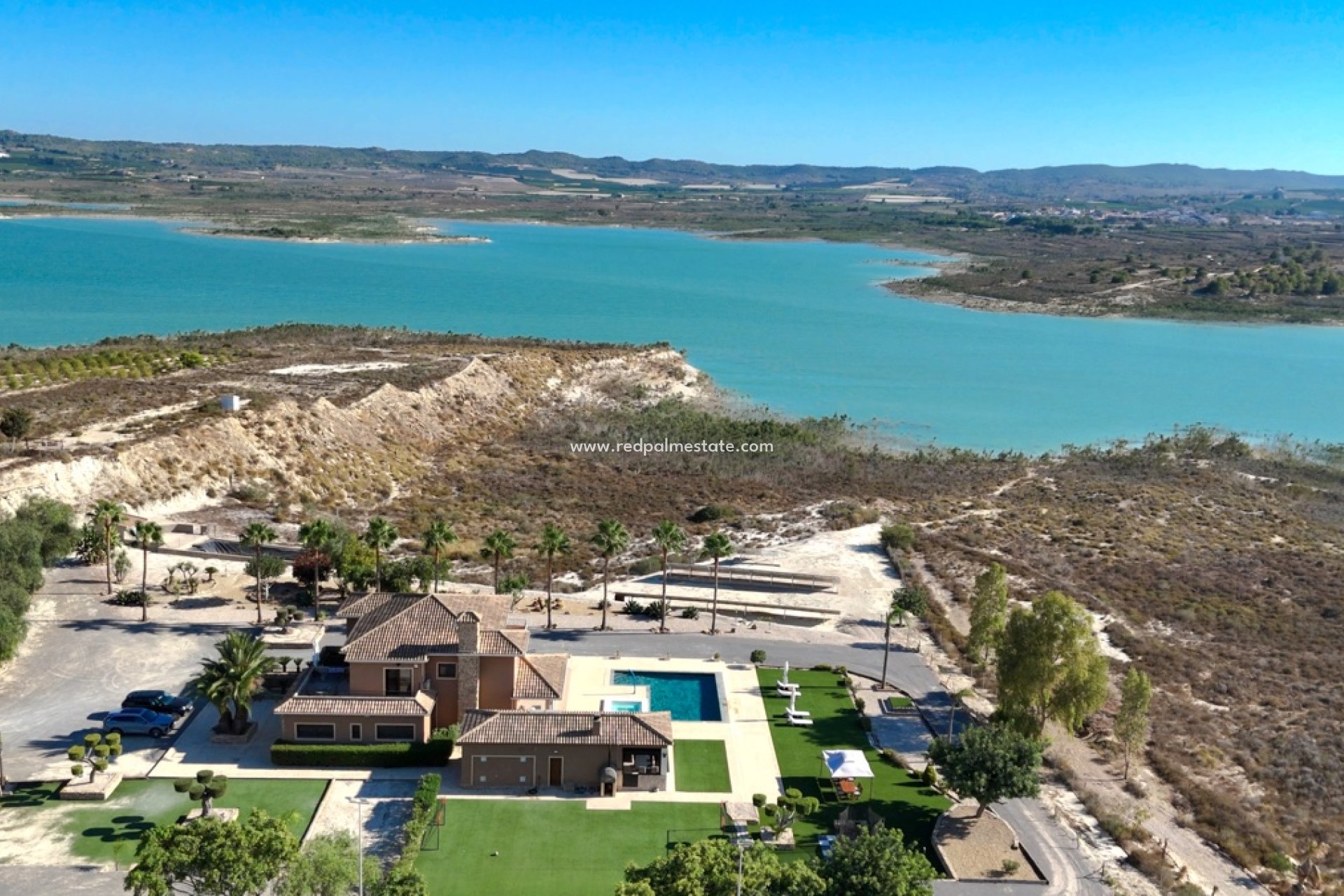Återförsäljning - Villa -
Torremendo
