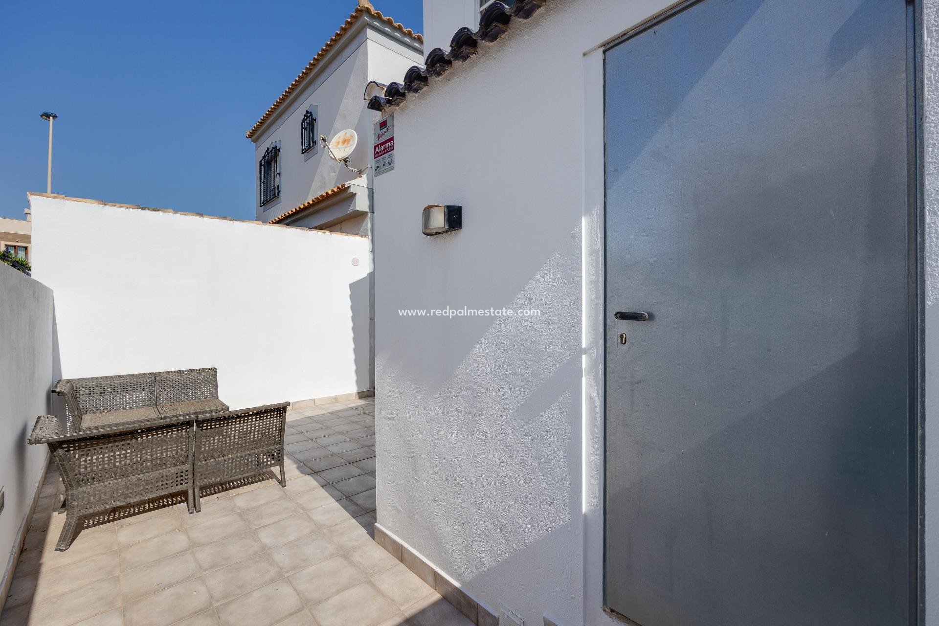 Återförsäljning - Villa -
Torrevieja - Aguas Nueva