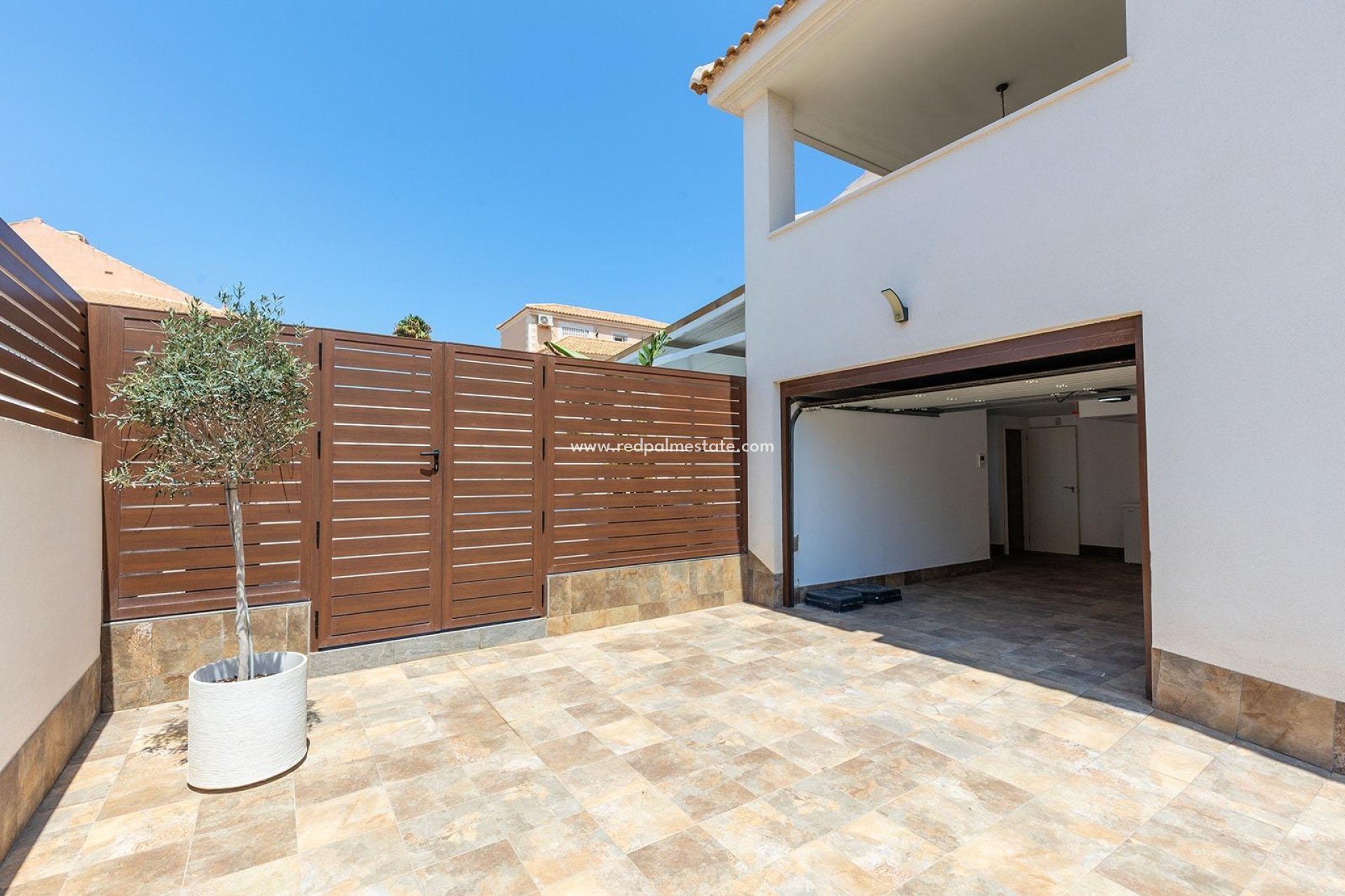 Återförsäljning - Villa -
Torrevieja - Aguas Nueva