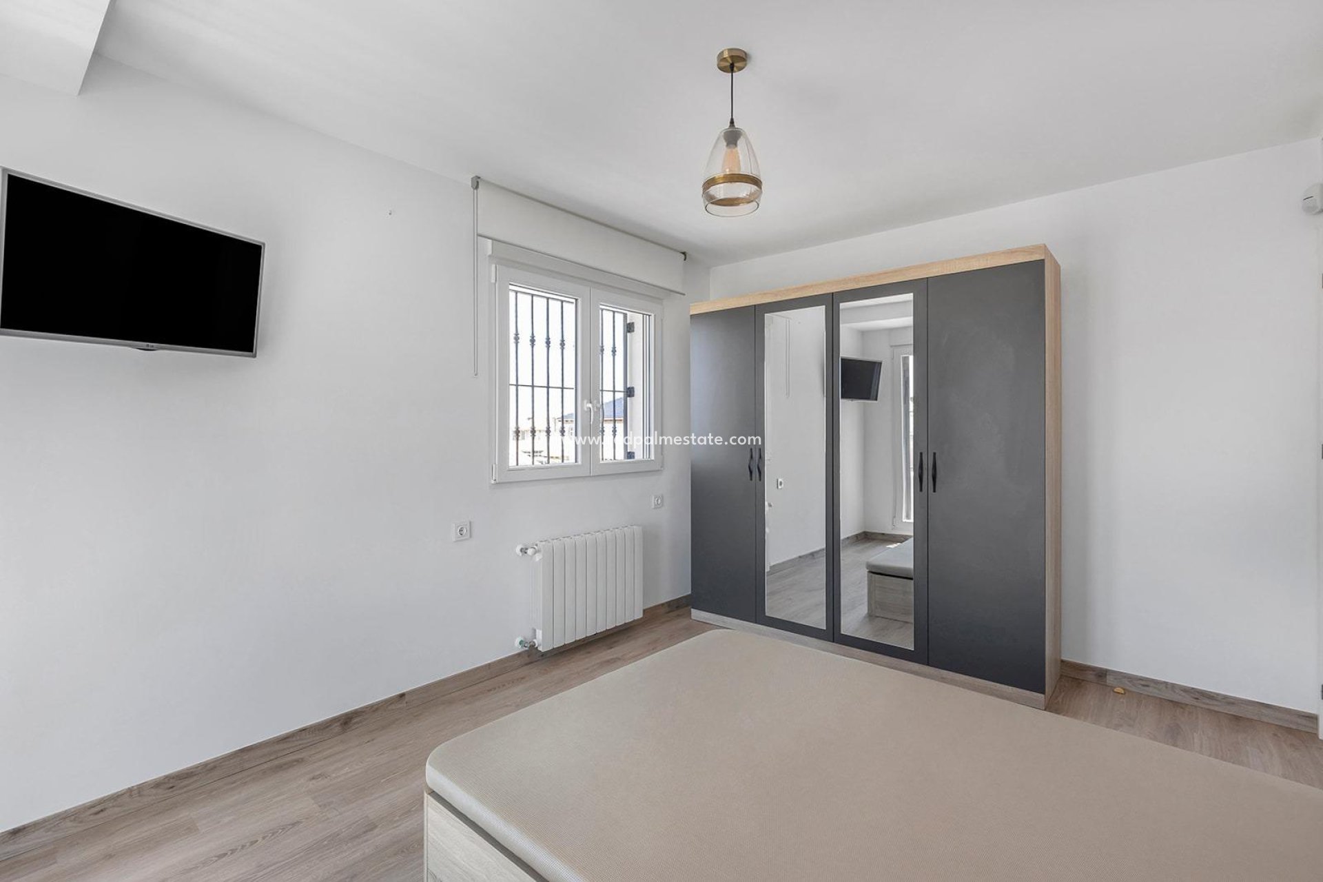 Återförsäljning - Villa -
Torrevieja - Aguas Nueva