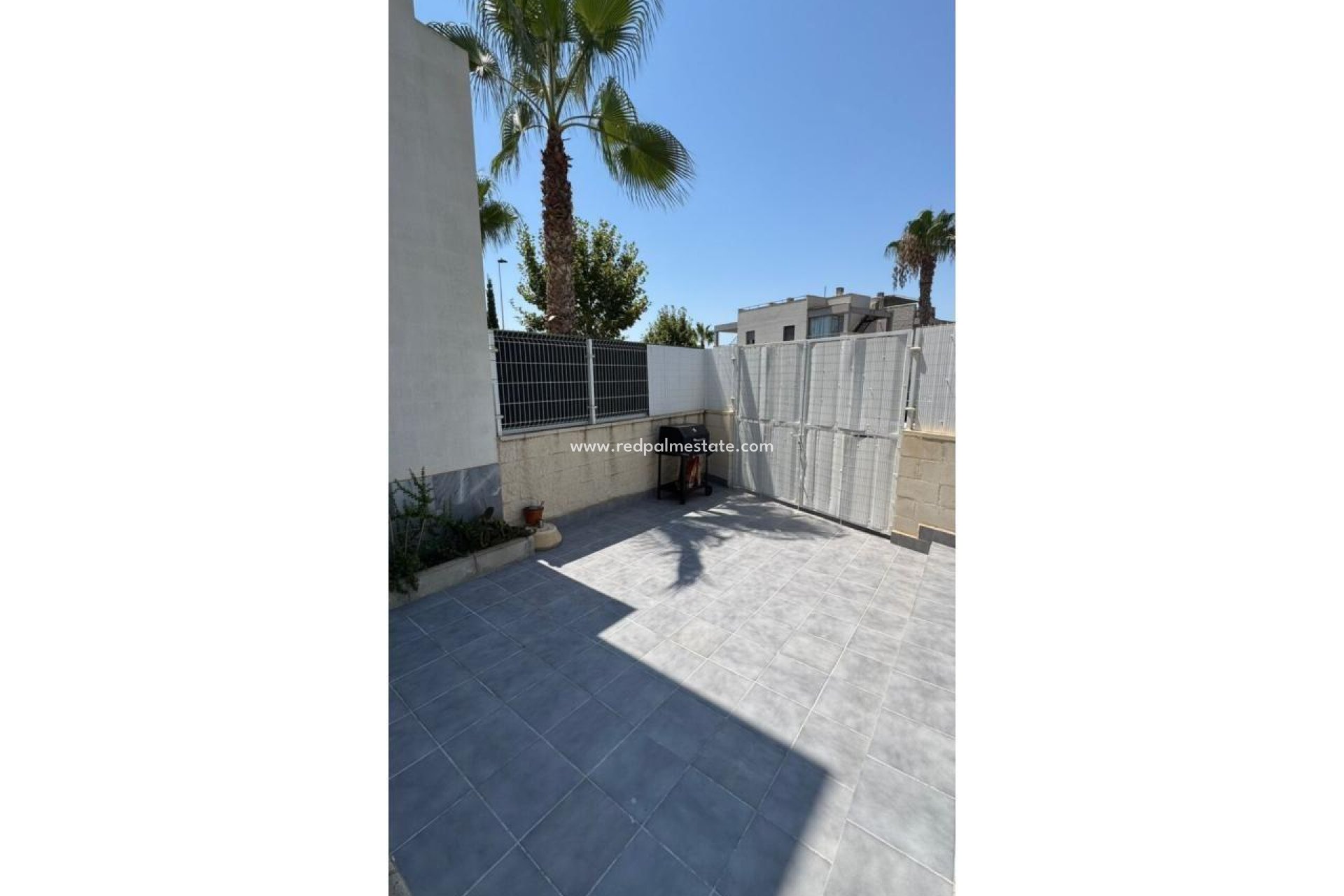 Återförsäljning - Villa -
Torrevieja - Aguas Nueva