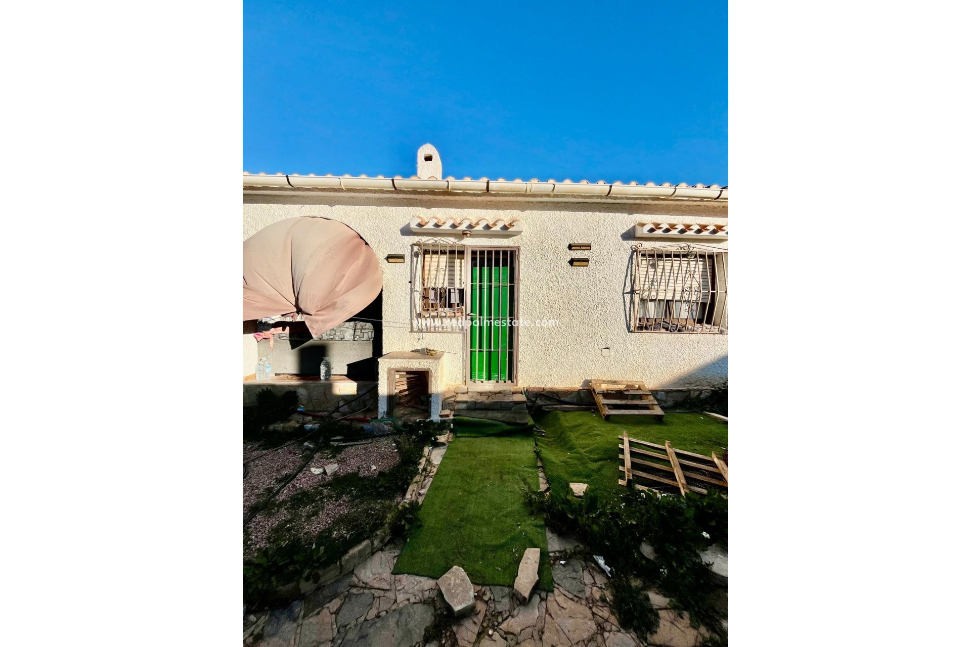 Återförsäljning - Villa -
Torrevieja - Aguas Nueva