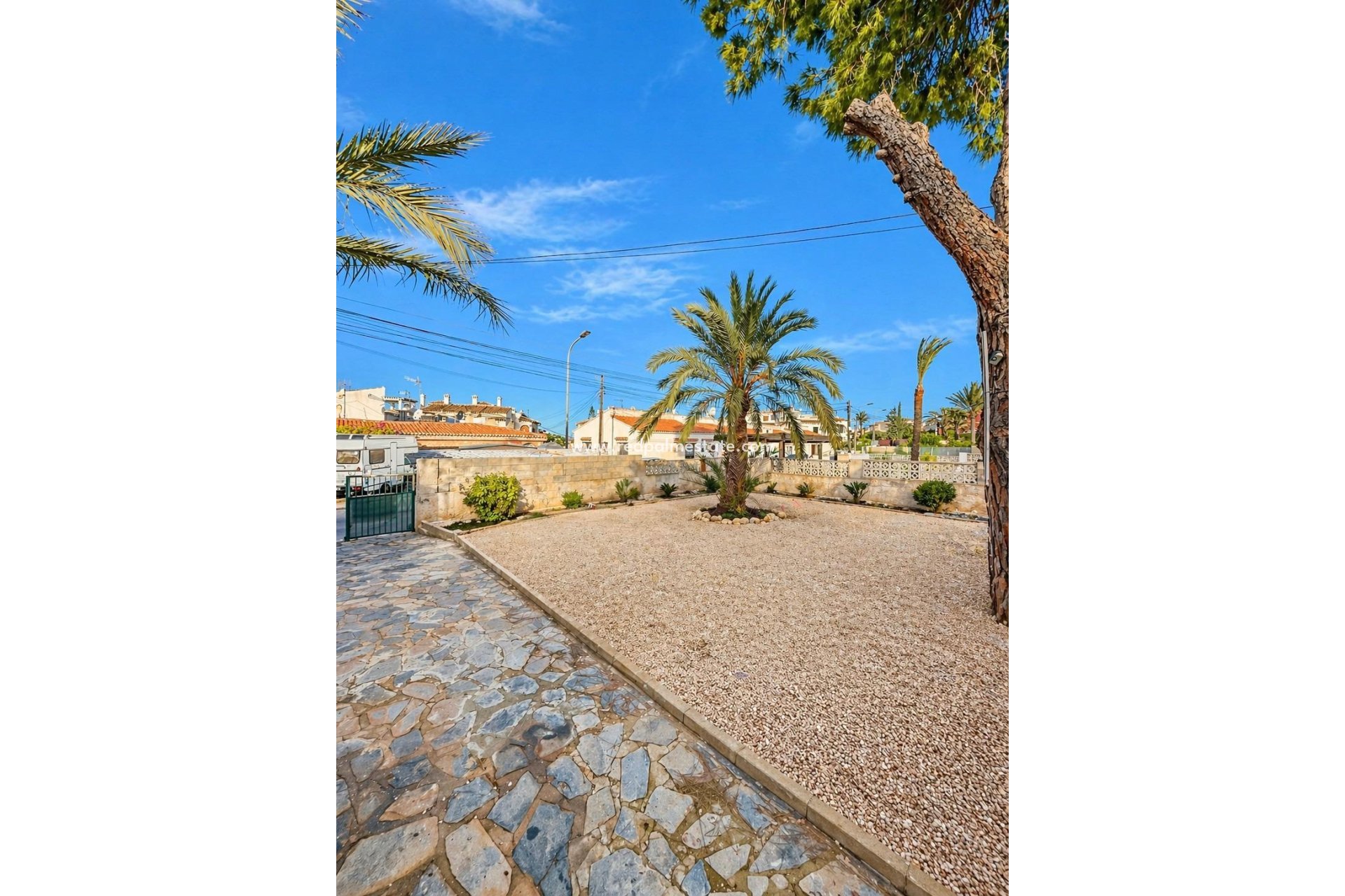 Återförsäljning - Villa -
Torrevieja - Aguas Nueva