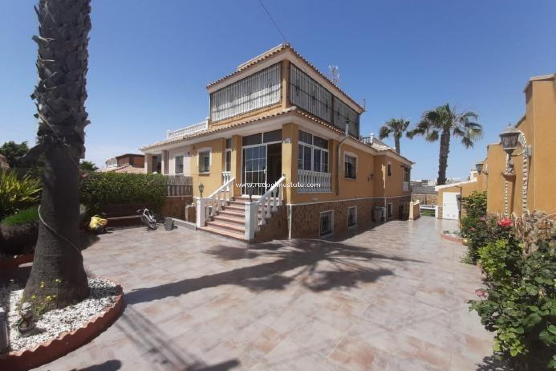 Återförsäljning - Villa -
Torrevieja - Aguas nuevas 1