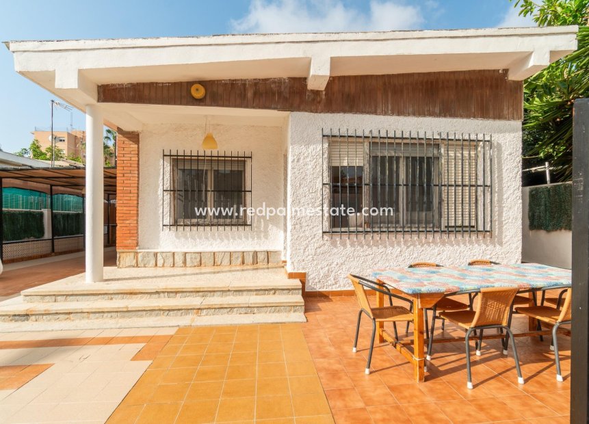 Återförsäljning - Villa -
Torrevieja - Aguas Nuevas