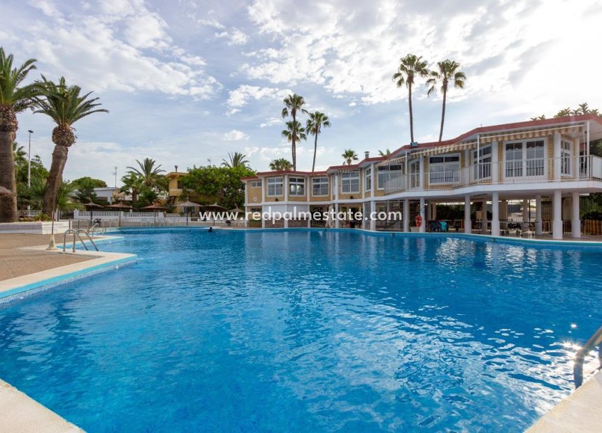 Återförsäljning - Villa -
Torrevieja - Aguas Nuevas