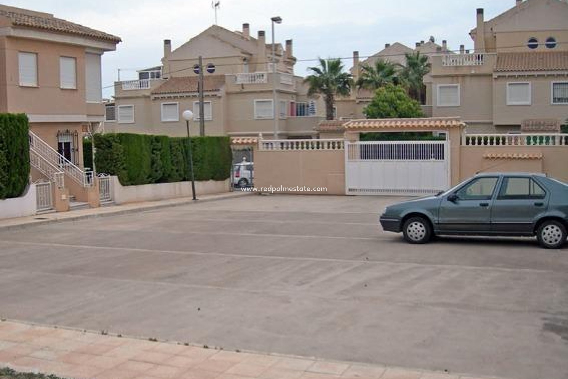 Återförsäljning - Villa -
Torrevieja - Aguas Nuevas