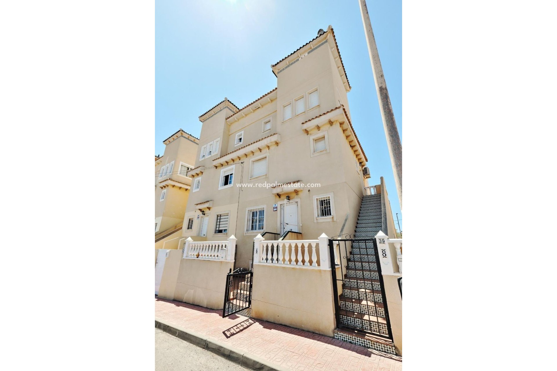 Återförsäljning - Villa -
Torrevieja - Cabo cervera