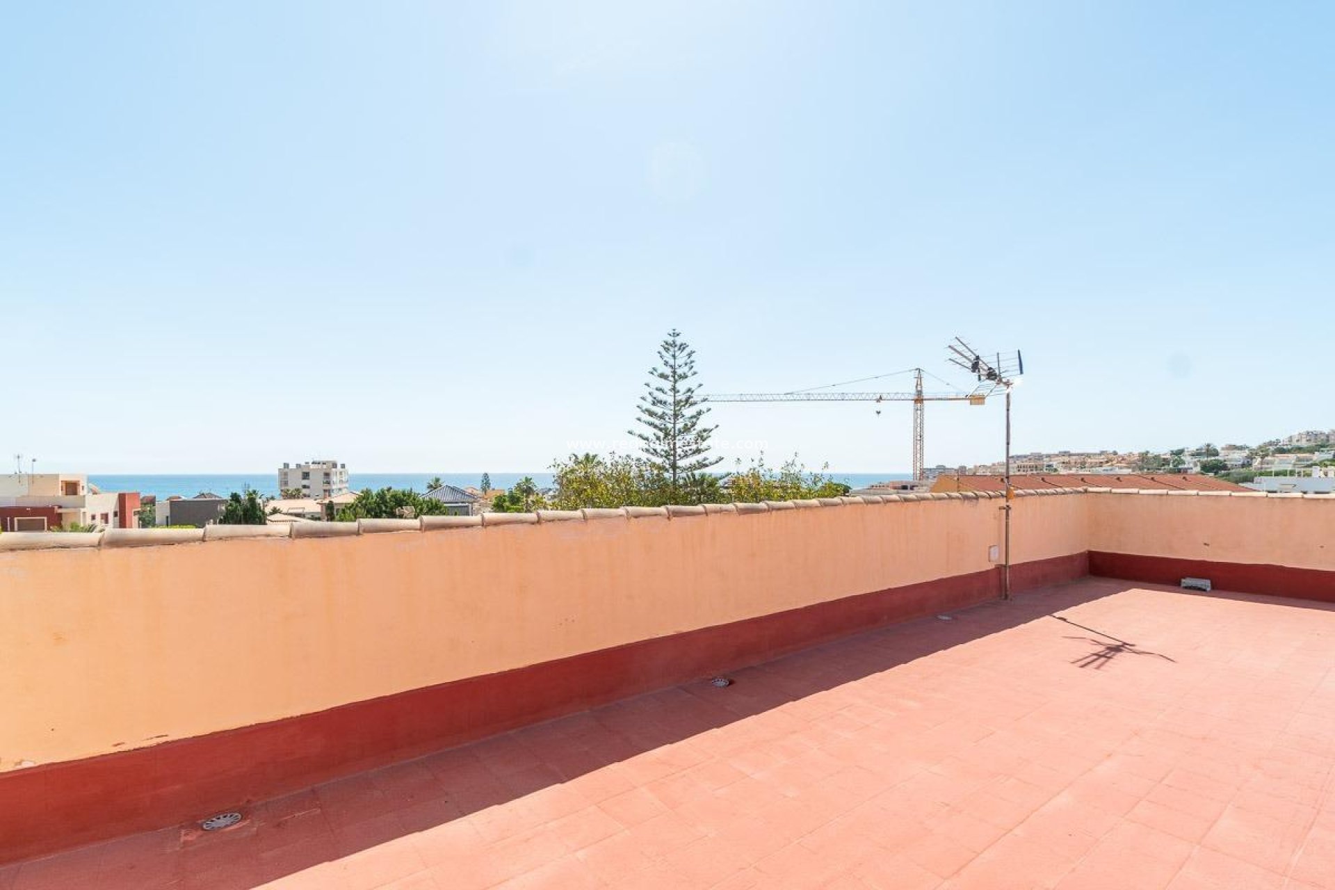 Återförsäljning - Villa -
Torrevieja - Cala de cabo cervera