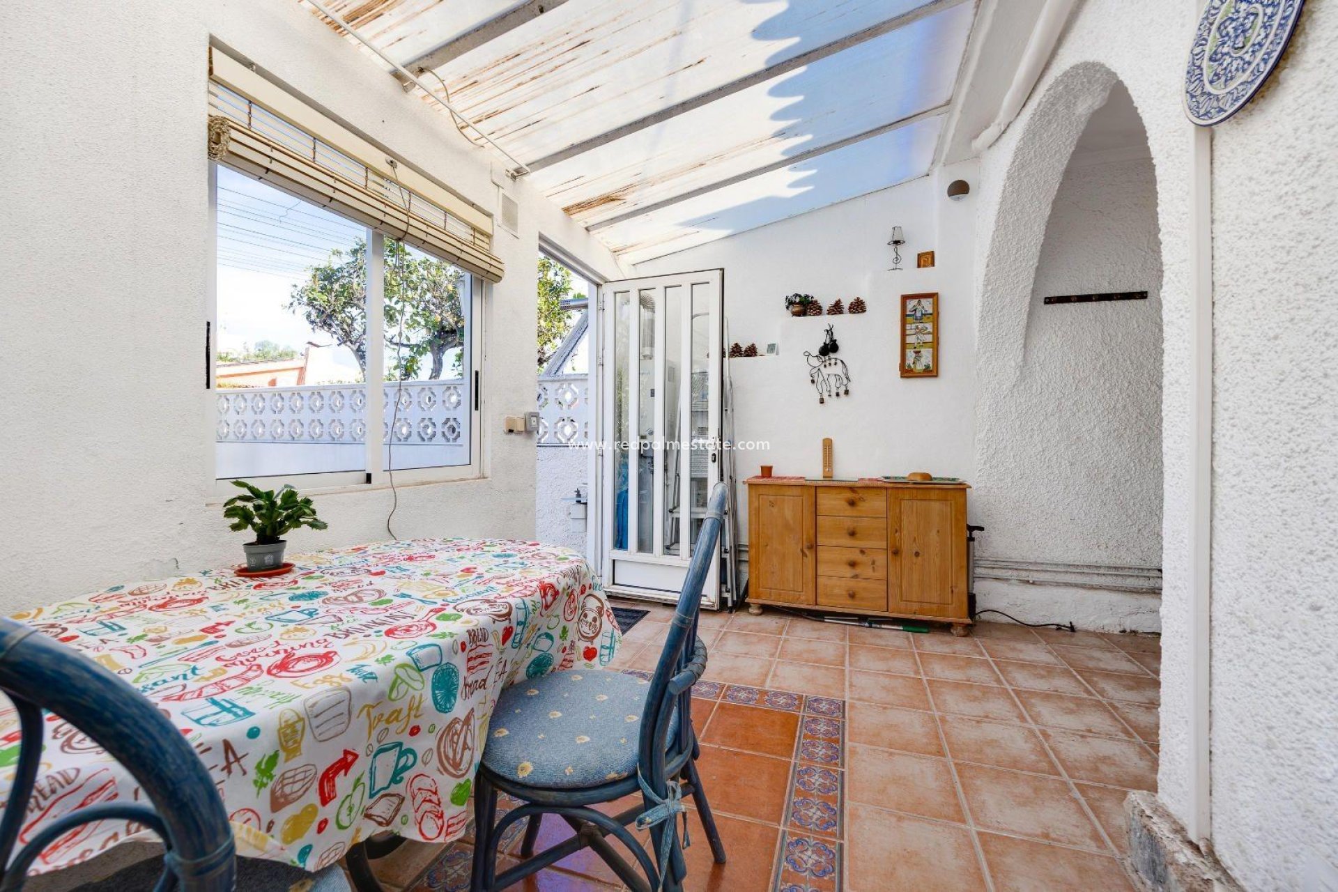 Återförsäljning - Villa -
Torrevieja - Calas blanca