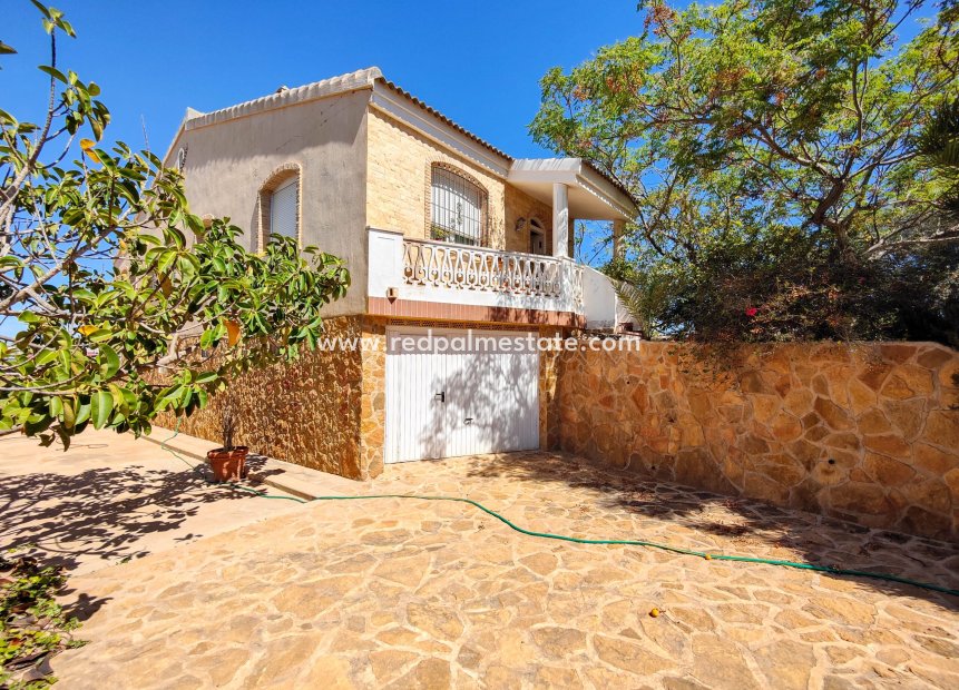 Återförsäljning - Villa -
Torrevieja - Costa Blanca