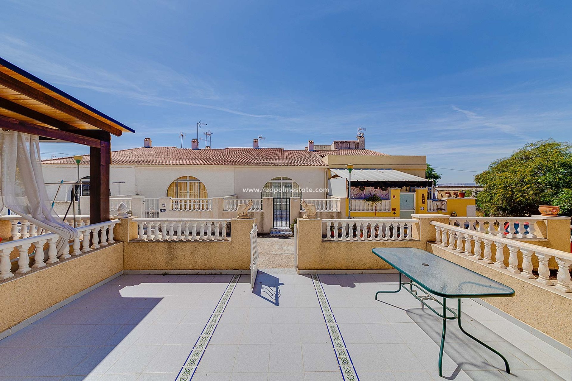 Återförsäljning - Villa -
Torrevieja - Costa Blanca