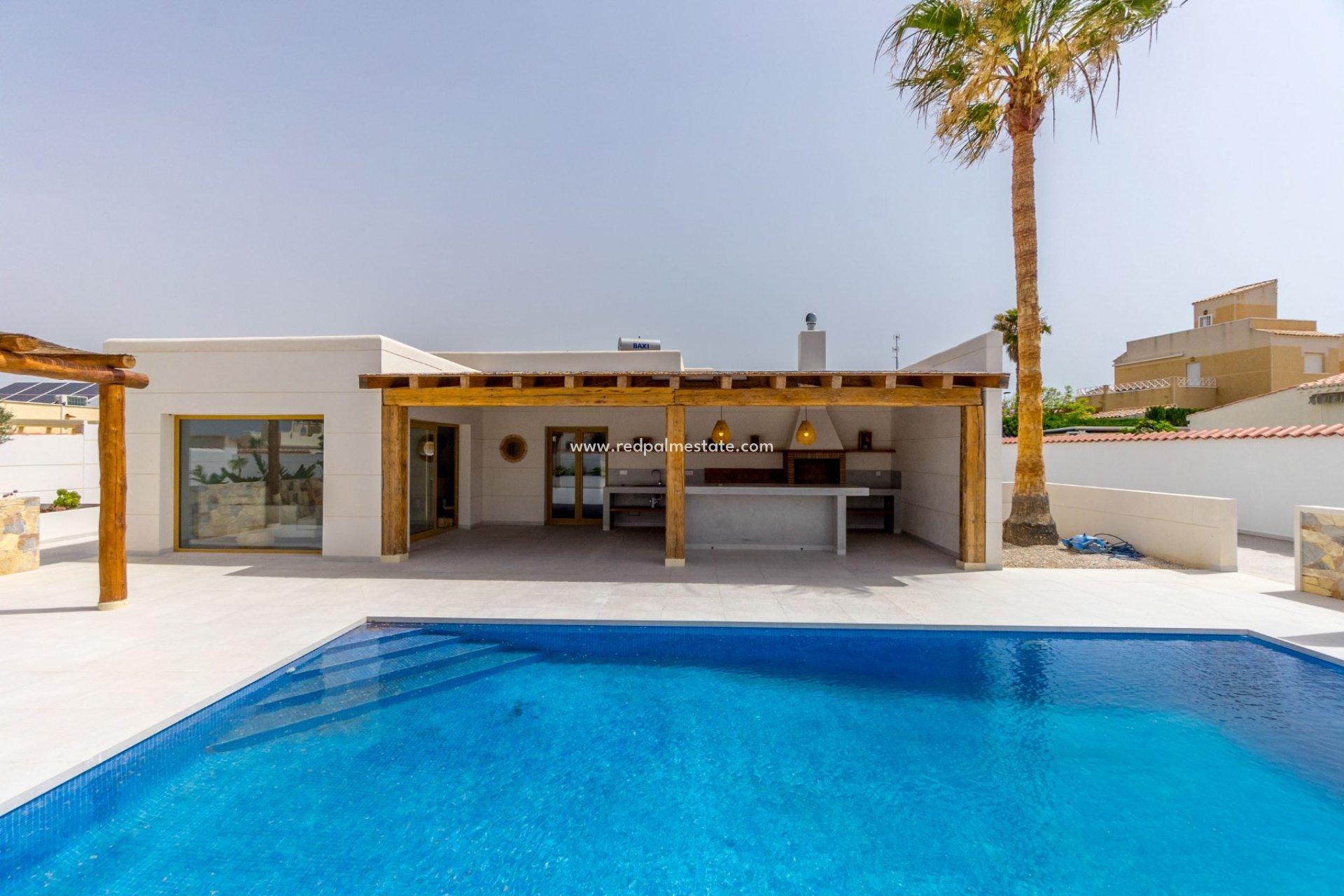 Återförsäljning - Villa -
Torrevieja - Costa Blanca