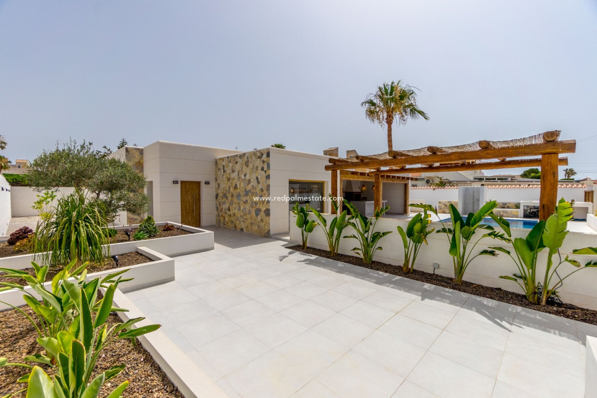 Återförsäljning - Villa -
Torrevieja - Costa Blanca