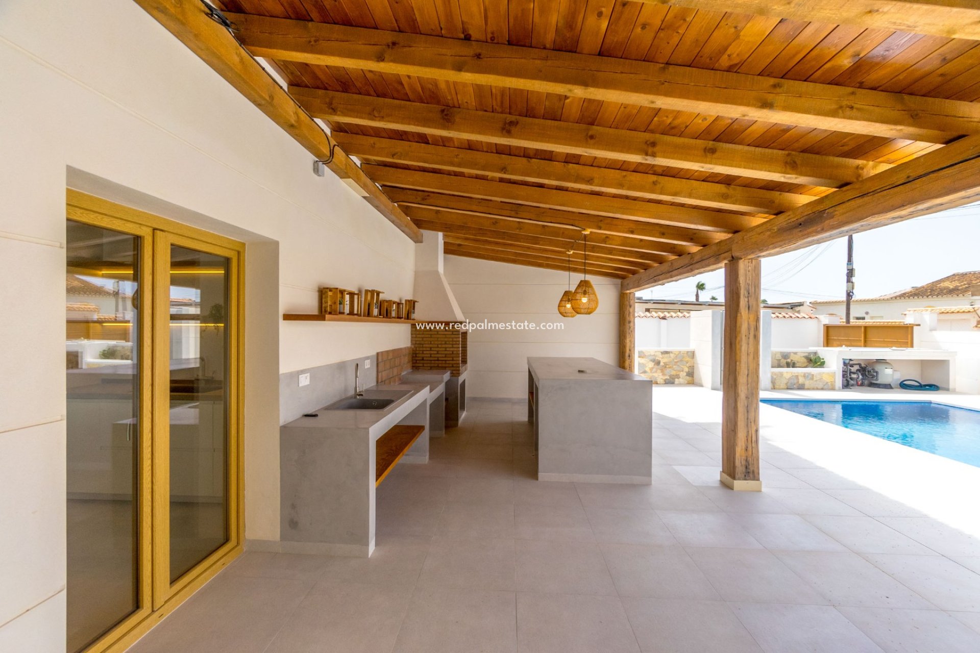 Återförsäljning - Villa -
Torrevieja - Costa Blanca