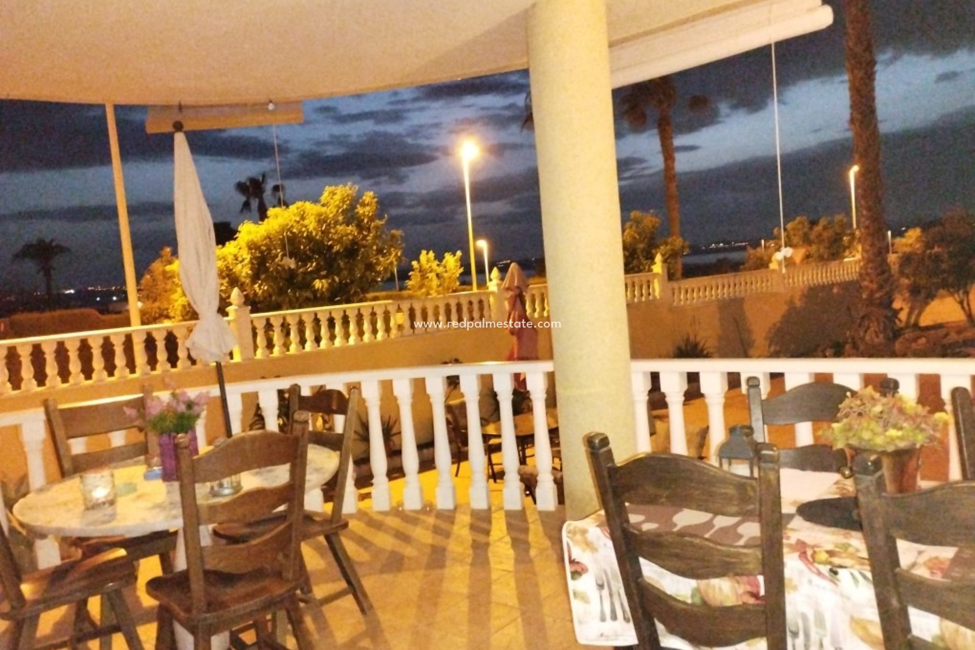 Återförsäljning - Villa -
Torrevieja - Costa Blanca