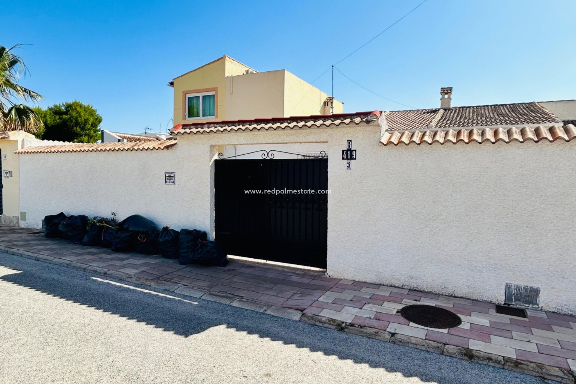 Återförsäljning - Villa -
Torrevieja - Costa Blanca