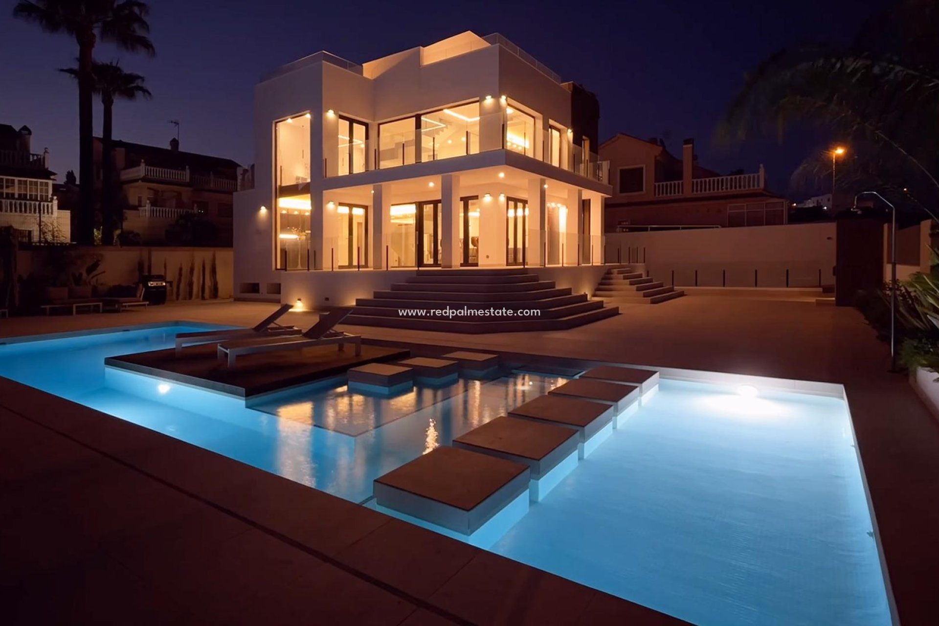 Återförsäljning - Villa -
Torrevieja - Costa Blanca