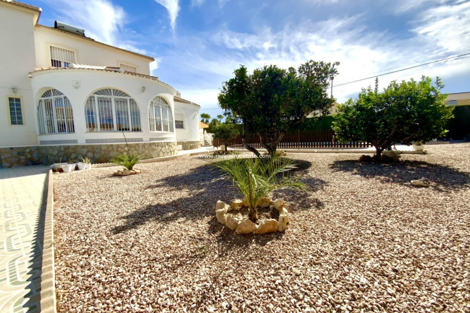 Återförsäljning - Villa -
Torrevieja - El Chaparral